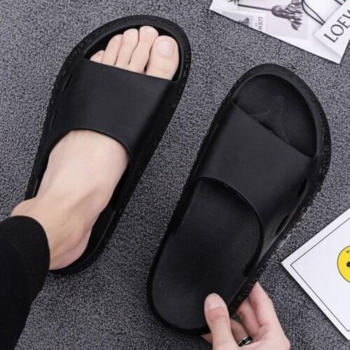 Summer Men Slippers Beach Shoes Male Flip Flops Lightweight Fashion New Arrival Lovers Couple Slippers Unisex Bathroom Slides