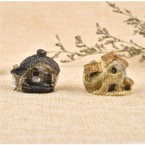 1 Pcs Mini Small House Cottages Natural Resin Toys Crafts Figure Moss Terrarium Fairy Garden Ornament Landscape Decor Home Decor