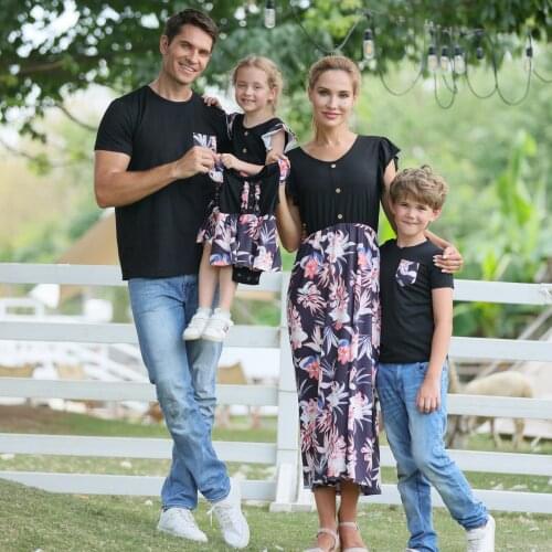 Mommy and Me Matching Dress Print Family Patchwork Holiday Daddy Little Daughter Clothes Look Baby Girl Romper Dress Fashion New