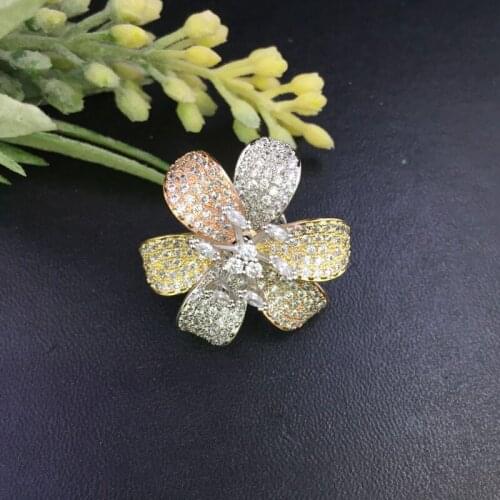 Lanyika Fashion Jewelry Graceful Daffodil Brooch Pin design for Woman Engagement Wedding Micro Paved Zircon Popular Gifts