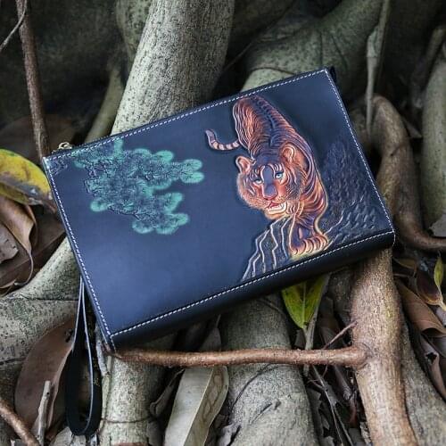 Handmade Men Vegetable Tanned Leather Hand Engraving Bag Clutch Purse Pocket Clutches Man Card Holder Envelope