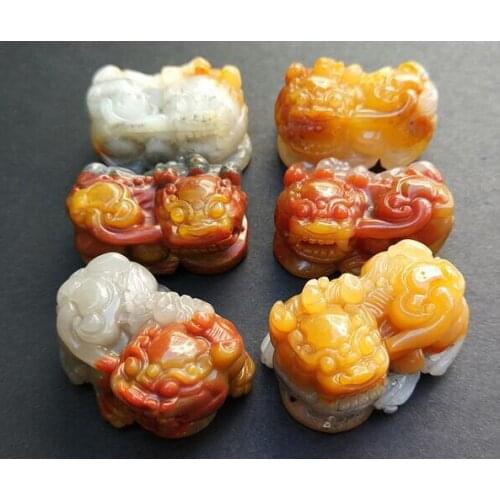 Natural huanglongyu Pixiu pendant Pendant Necklace Fashion Accessories for men and women dance to send to friends