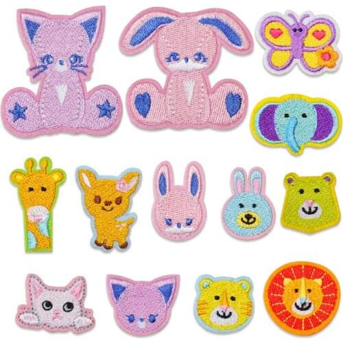 100pcs/lot Small Embroidery Patch Sticker Cute Animal Wolf Elephant Tiger Cat Dog Butterfly Clothing Decoration Iron Applique