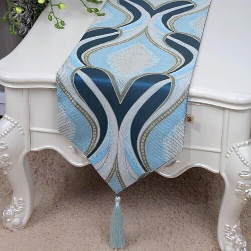 Luxury Classic Jacquard Fabric Table Runner European American style Dining Protective Mats High End Decor Rectangle Table Cloth