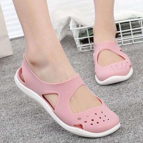 Fashion Summer Shoes Women Sandals Slip-on Flat Sandals Jelly Beach Shoes Ladies Slides Slippers Sandalia Feminina Zapatos Mujer