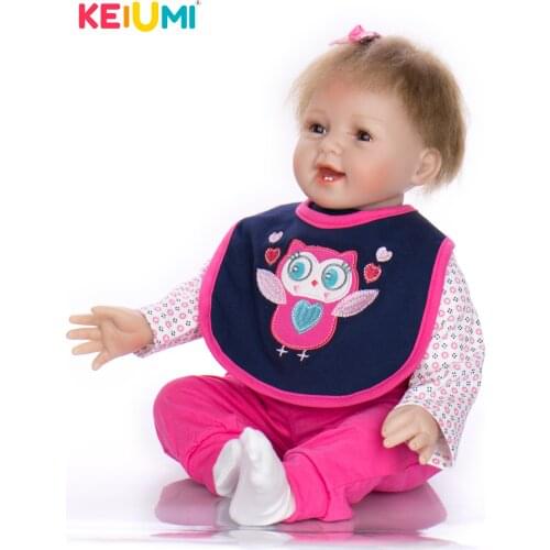 KEIUMI Realistic Reborn Babies Girl 22'' Soft Silicone Vinyl Baby Dolls Lifelike Smiling Reborn Bonecas Cloth Body Brinquedos