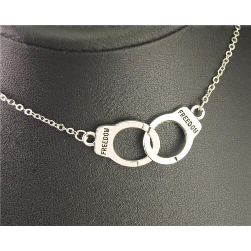 1pc Silver Color Metal Freedom Handcuff Charm Choker Necklace Women/Girl Lover Valentines Day Gifts E499