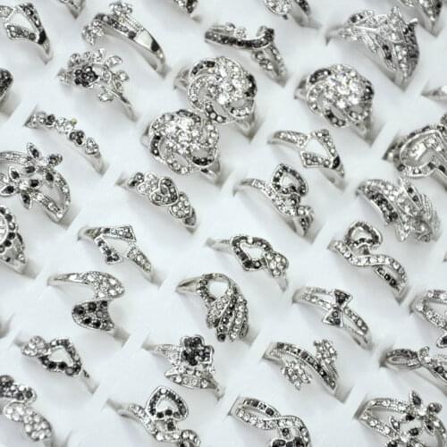 50Pcs Fashion Full Crystal Rhinestone Women Ring lots Mixed female anel Jewelry Lots Top quality Free Shipping LR4058