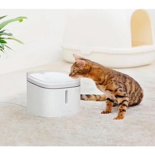 Youpin Kitten Puppy Pet Water Dispenser Fountain Automatic Cat Living Water 2L Electric Pet Smart Dog Drinking Bowl