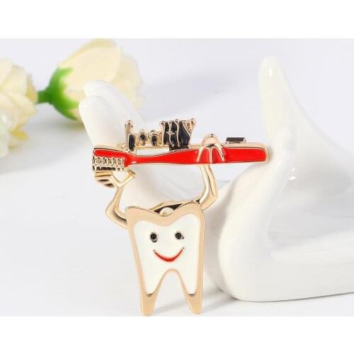 Enamel Tooth Toothbrush Brooches Women Alloy Gold Color Tooth Healthy Dentist Brooch Pins New Year Accessories Gifts AL651