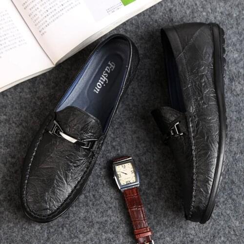 Loafers Men Luxury Fashion Driving Flats Black Genuine Leather Slip-on Men Shoes Minimalist Style Mens Casual Cow Leather Shoes
