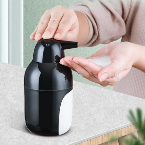 1pc Cartoon Penguin Portable Hand Washing Liquid Squeezing Bottle Bathroom Shampoo Shower Bath Cleanser Storage Bottle 300ml