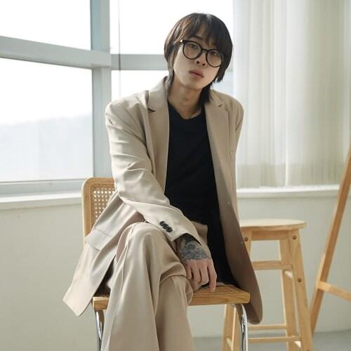 Spring and autumn mens suit coat solid color casual simple single button flap pocket suit coat personality loose large size top