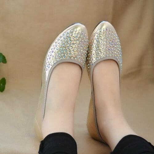 Pop Women Flats Bling Slip on Shoes Low Heels Woman Shoes Crystal Boat Shoes Pointed toe Ladies Flat Shoes Zapatos Mujer559