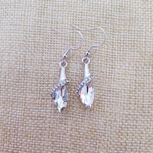 2019 Womens 925 Sterling Silver Earrings Earrings One Heart and One Silver White Crystal Fine Jewelry Bridal Gift E0198