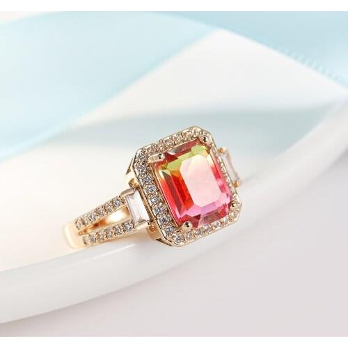 Luxury Gold Plated Four Claw Square CZ Crystal Ring 2021 Korean Fashion Women AAA Zircon Ring Charm Women Wedding Jewelry