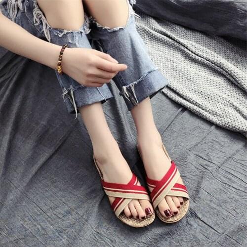 High Quality Women Summer Slippers Home Slip-proof Soft Indoors Unisex Slippers Summer Womens Slides