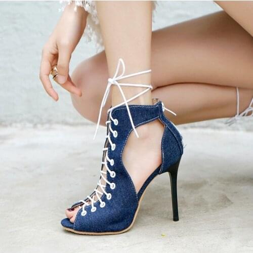 European and American womens summer hollow shoes with fish mouth, thin heels, high heels, sexy Roman sandals, cool boots