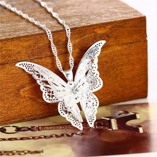 2020 High Quanlity Women Lady Elegant Openwork Butterfly Pendant Long Chain Necklace Sweater Accessories Necklace Jewelry