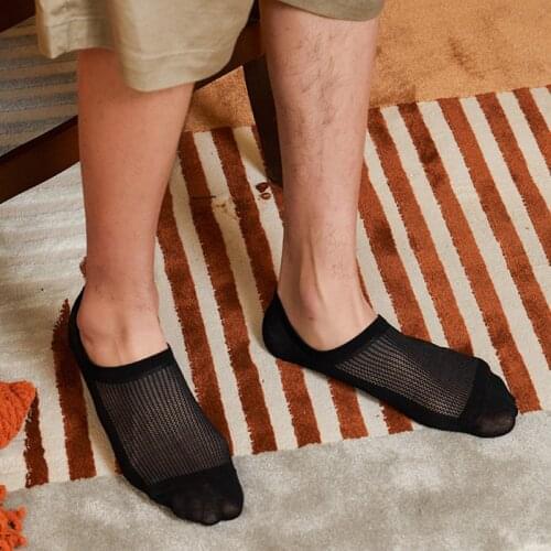 Men Socks 2021 New Summer Ankle Socks Color Short Invisible Cotton Socks Breathable High Quality Mens Mesh Cotton Casual Trendy