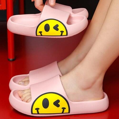 Ladies Slides Sandals House Women Bath Slippers Comfortable EVA Thick Sole Bedroom Antislip Cartoon Smiley Lovers Platform Shoes