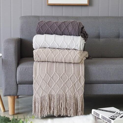 2021 New Bed Flag Runner Chunky Knit Throw Blanket Home Decorative Sofa Cover Blankets Home Textiles Soft Blanket Mats Pads Dec