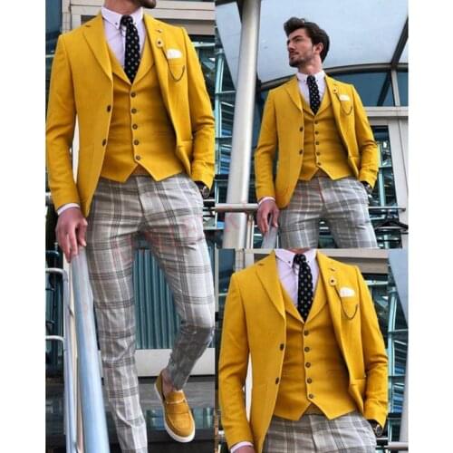 New Designs Casual Yellow Mens Suits Tuxedo 3 Piece Tailored Slim Male Blazer Pants Vest Set Suit for Men Handsome Mens Clothes