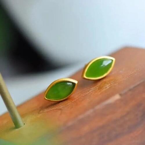 Hetian Jade Stud Earrings S925 Silver Retro Stud Earrings Female Exquisite Refined Grace Classical Generous Earrings Female Anti