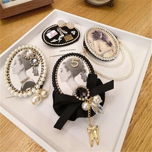 Women Girl Brooch Pins Badge Series Big Metal Pearl Rhinestone Bow Lace Wholesale Coat Korean Handmade Fashion Accessories-SWE
