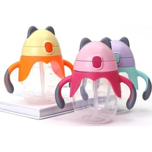 300ml Babys Learning Drinking Sippy Cups Feeding Water Feeding Bottle With Handles Kids Newborns Cartoon PP Straw Leakproof Cup