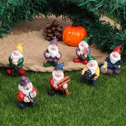 Mini Seven Dwarfs Moss Micro Landscape Fairy Tale Garden Ornaments DIY Crafts Figurines Bonsai Micro Landscape Decoration