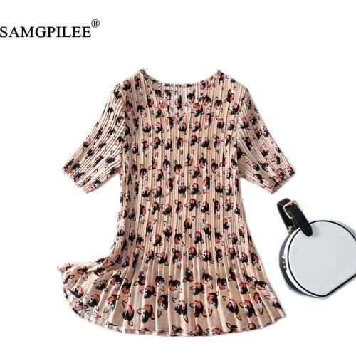 2021 New Women T-shirts Korean Style Fashion Casual Chiffon Short Sleeve Folds Animal Pattern V-neck T Shirt Oversized 4XL