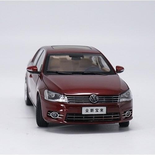 Original Authorized factory VW 1:18 diecast NEW BORA 2013 red car models, Classic toy car Models for gift, collection