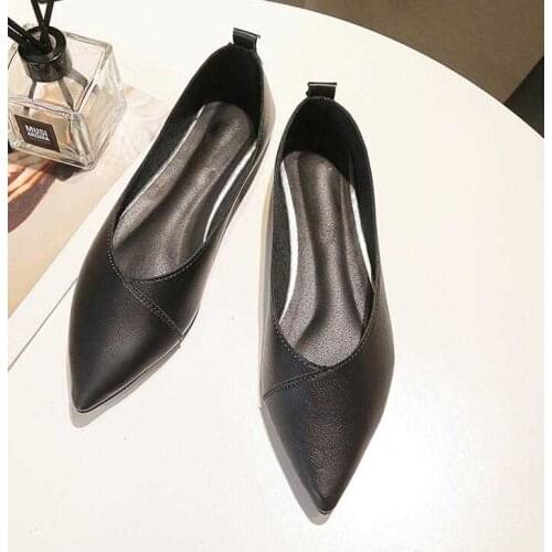 2021 Spring black soft PU leather shoes women larger sizes 40 ballet flats pointed toe shallow mouth slip-on ladies loafer n600