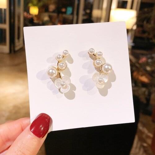 Dominated 2020 shell flower pearl Earrings Fashion Temperament Simple Drop earrings