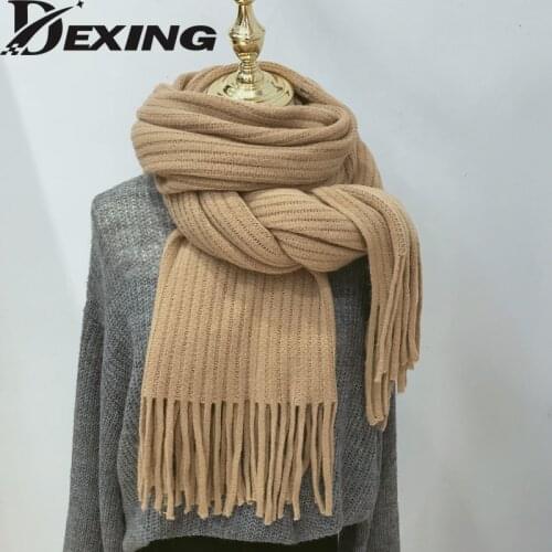 2021 New Scarves Women Autumn Winter Outdoor Thick Warm Soft Shawls Wraps Fashion Solid Female Girls Tassel Knitted Long Scarf
