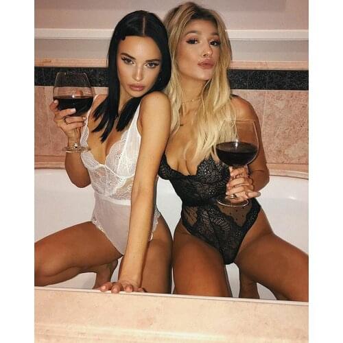 2021 Sex Ladies Lace Ladies Bodysuit Sexy Lingerie Sleeveless V-neck See-through Lace Mesh Stretch Bodysuit Black White