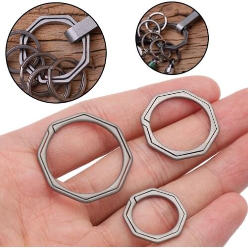 1PC Titanium Key Ring Super Lightweight Titanium Keychain Hanging Buckle For Key Rings Holder Outdoor Quickdraw Keyring Tool