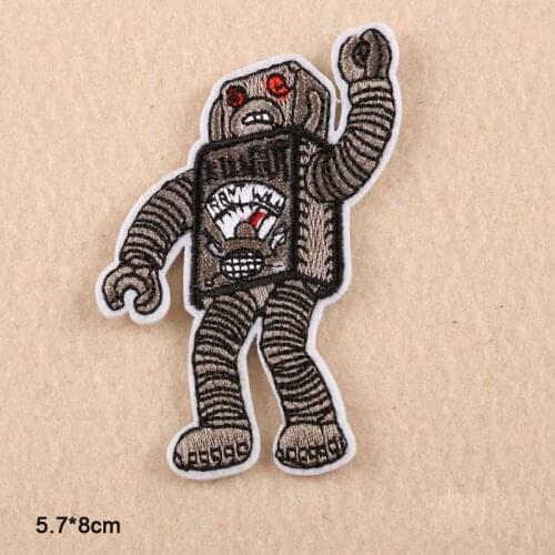 Robot Iron On Wholesale Patches Embroidered Clothes Patch For Clothing Clothes Boys Stickers Garment Apparel Accessories