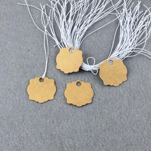 500pcs 3*3cm Kraft Packaging Labels +500pcs Strings DIY Kraft Gift Tags Paper Price Tags/Hang tags for gifts/box/Jewelry/wedding