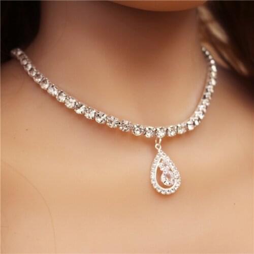 Wholesale Fashion Rhinestone Oval Pendant Necklace Fashion Stone Necklace Full Crystal Necklace New Design Chain Women Necklace