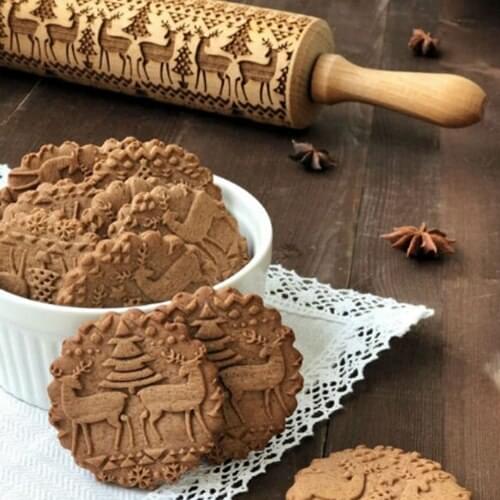 Elk Pattern Embossed Rolling Pin Baking Tool Wooden Rolling Pins With Snowflake Pattern Cake Roller Snowflake In Kitchen Tool