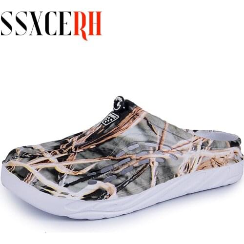 Size 40~45 Men Summer Sandals for Beach Sports High Quality Male Slip-on Shoes Slippers Female Male Clogs Light Jelly Shoes