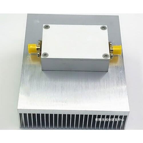 RF power amplifier 45-1100MHz 4W gain 32dB