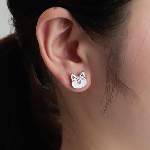 Chandler Hot Tiny Small White Cat Enamel Stud Earring Cute Lovely Kawaii Kitten Exquisite Cat Face Jewelry Pet Animal Gifts