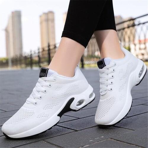 Women Breathable Casual Trainers Outdoor Light Weight Sports Shoes Students Fashion Walking Platform Ladies Sneakers Black White
