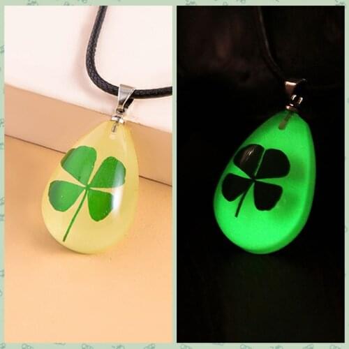 Classic Natural Lucky Four Leaf Clover Water Drop Pendant Necklace Vintage Teardrop Resin Luminous Necklaces Jewelry