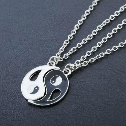 2 Pcs/set Best Friends Couple Necklaces Charm Pendant Chains Necklace Jewelry Lovers Valentines Gift for Women Wholesale