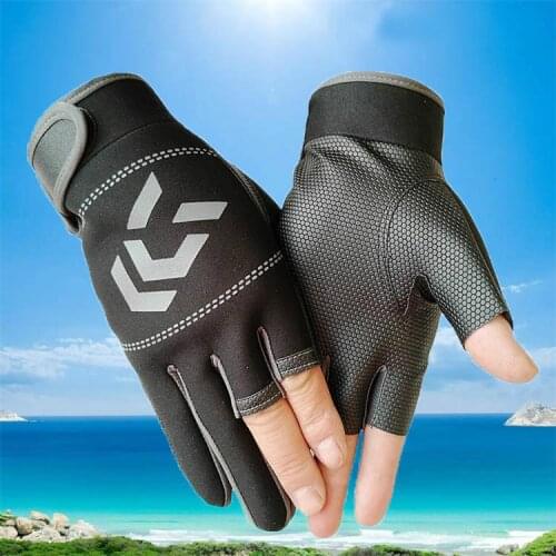 Men Fishing Gloves Outdoor Non-slip Fishing Protective Gloves Three Fingers Cut Sports Half Finger Work Gloves Cycling Gloves