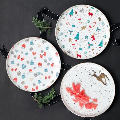 Merry christmas gift on glazed ceramic plates 8.5 inch round gold inlay ins popular fruit plate elk snowman printed steak dishes